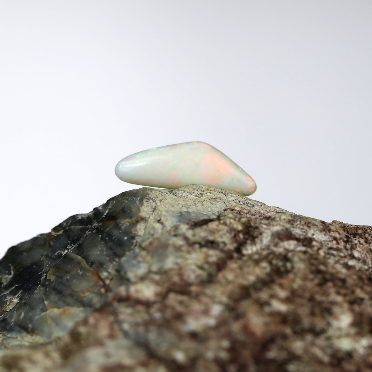 Coober Pedy White Unset Opal 2.2ct (#1062)