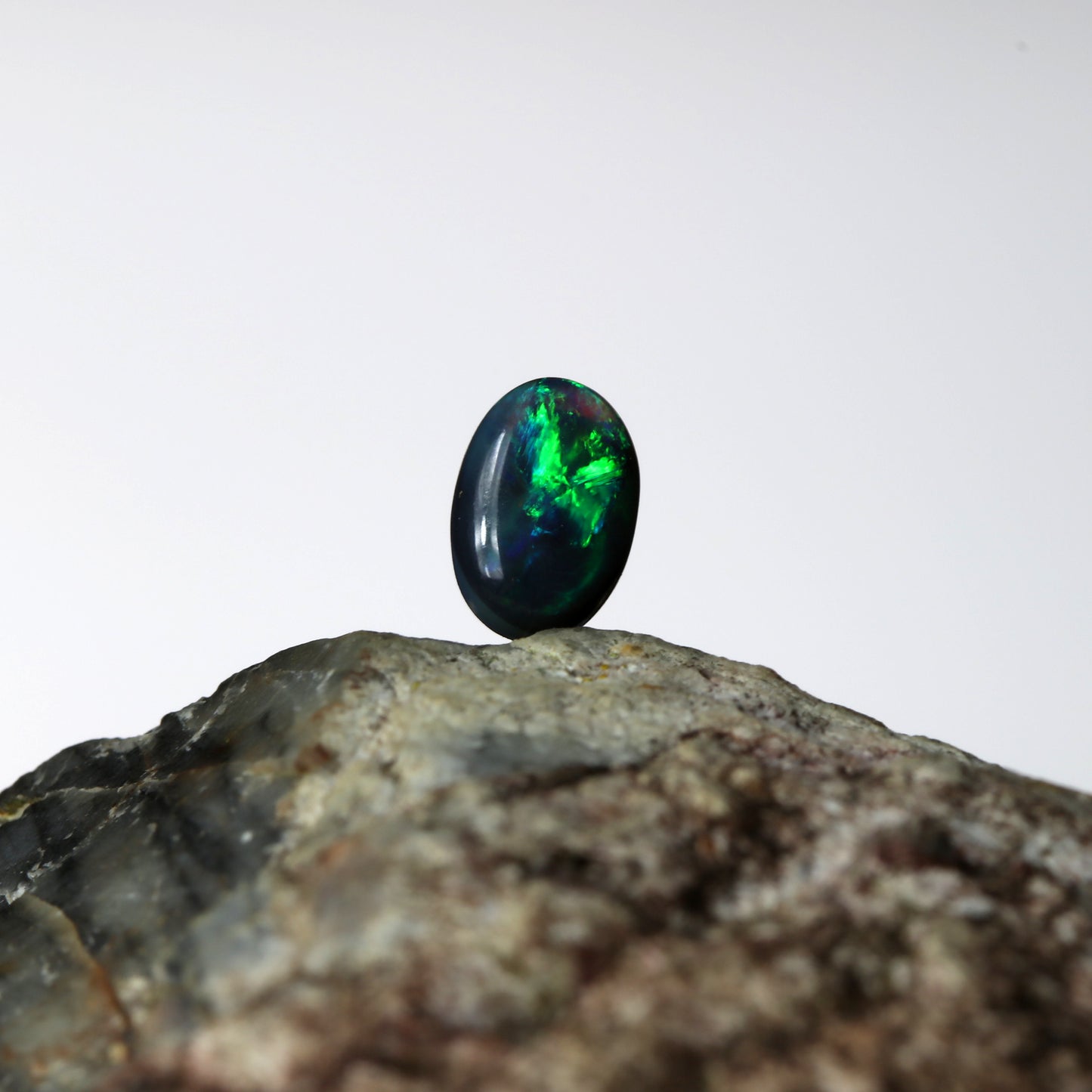 Lightning Ridge Black Unset Opal 0.85ct (#1075)