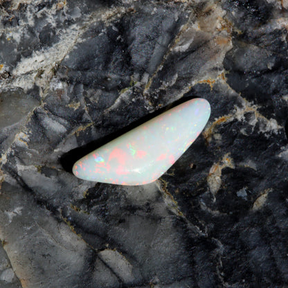 Coober Pedy White Unset Opal 2.2ct (#1062)